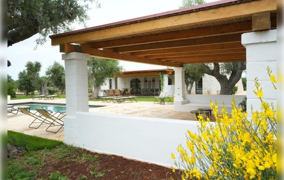 Luxury Villa Borgo Cinera ออสตูนี ภายนอก รูปภาพ
