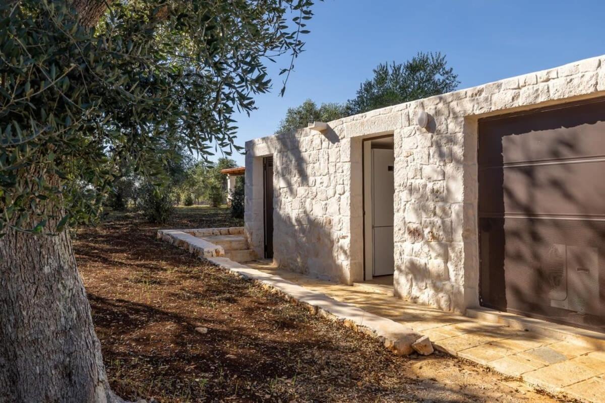 Luxury Villa Borgo Cinera ออสตูนี ภายนอก รูปภาพ